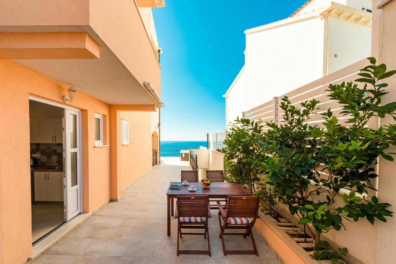 קאבטאט Apartments Mrkan מראה חיצוני תמונה