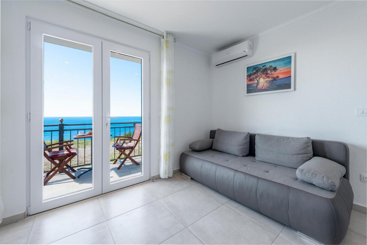 קאבטאט Apartments Mrkan מראה חיצוני תמונה